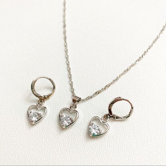 Sterling Silver Cubic Zirconia Necklace Set (Q1) - Picture 2 of 5